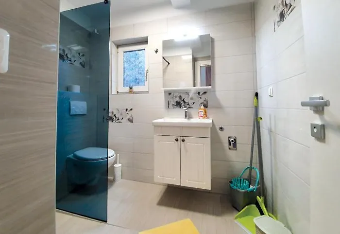 Appartement Kurjakovic - Punat
